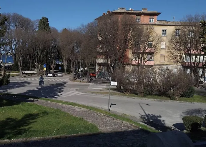 Arenastreet Next To The Amphitheater Pola
