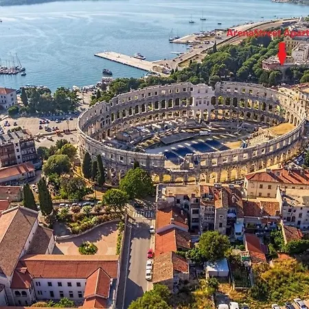 Arenastreet Next To The Amphitheater * Pula